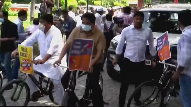 Parliament LIVE Monsoon Session Updates: Opposition leaders ride cycles to  Parliament, protest fuel price hike | TV9News